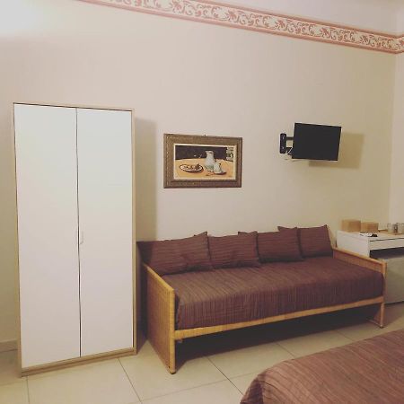 Via Fiume Cento 17 Otel La Spezia Dış mekan fotoğraf